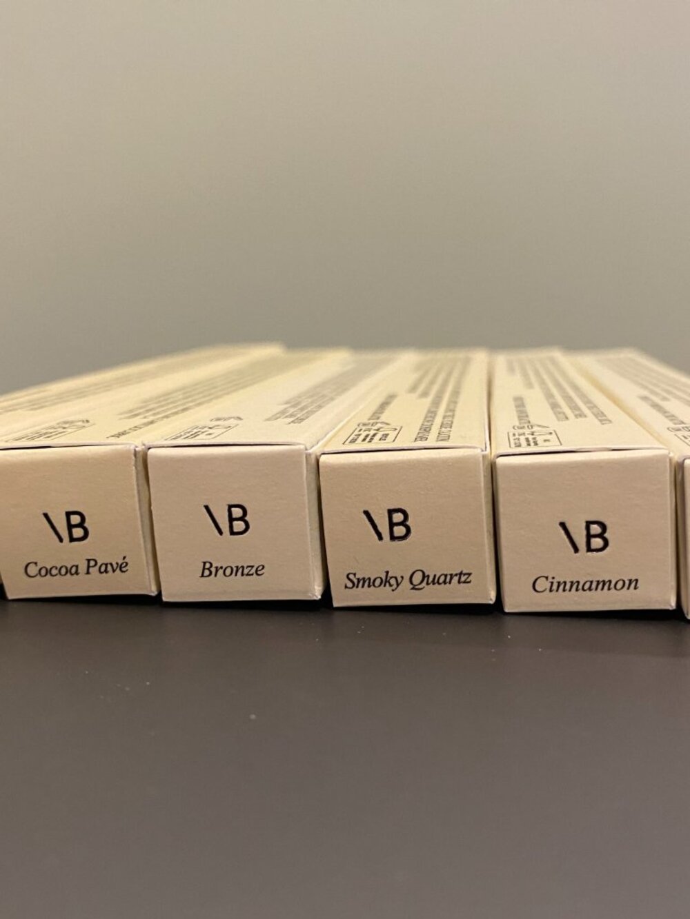 Victoria Beckham Beauty eyeliner in BRONZE-unused in original package - Picture 3 of 3